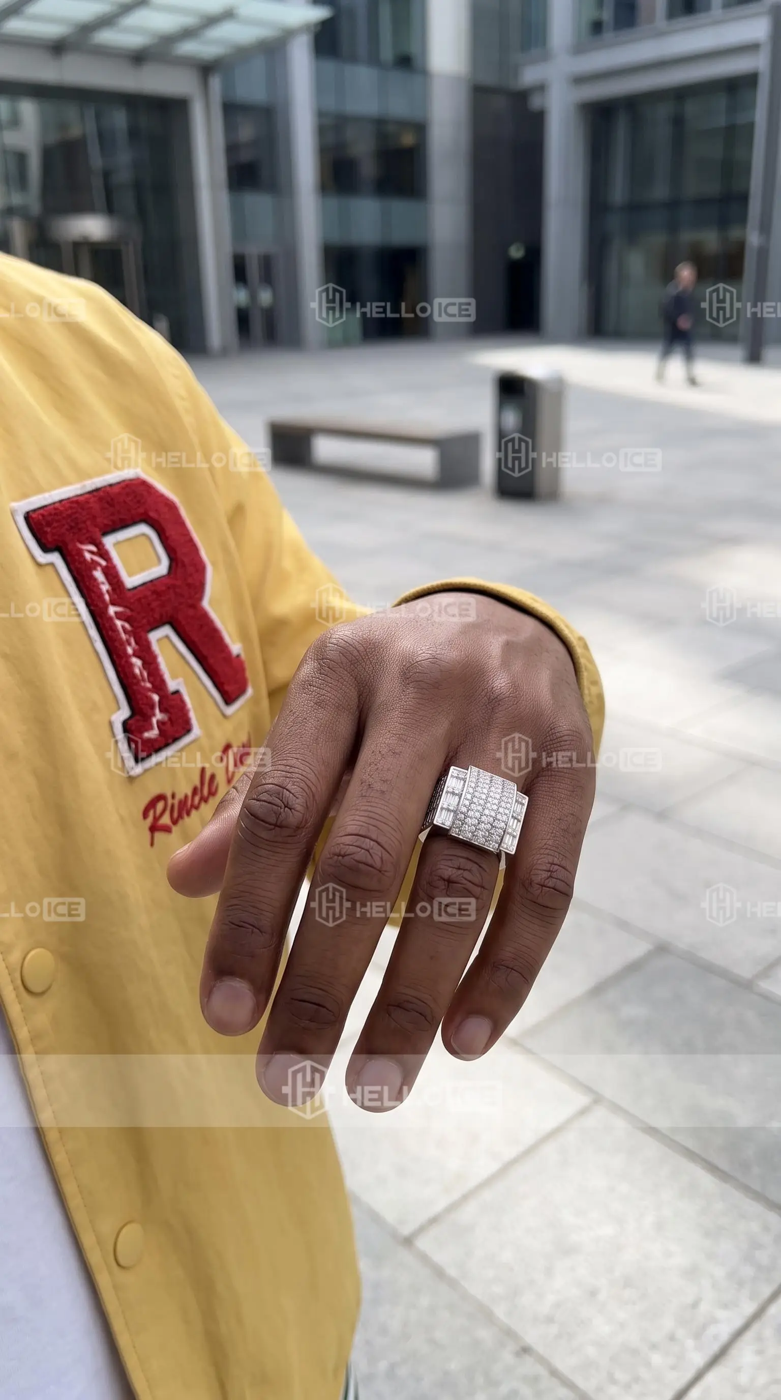 Helloice Review Image