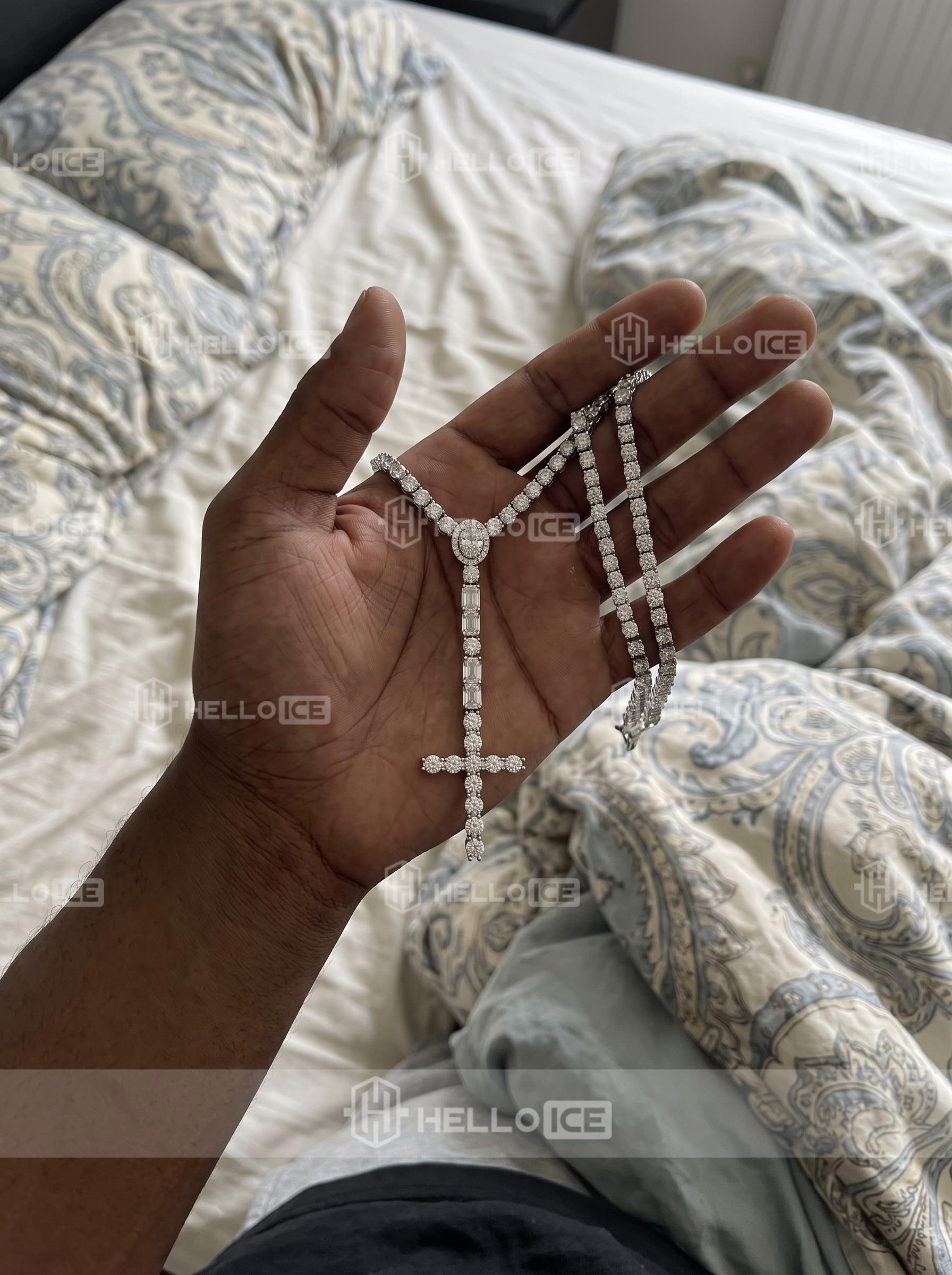 Helloice Review Image