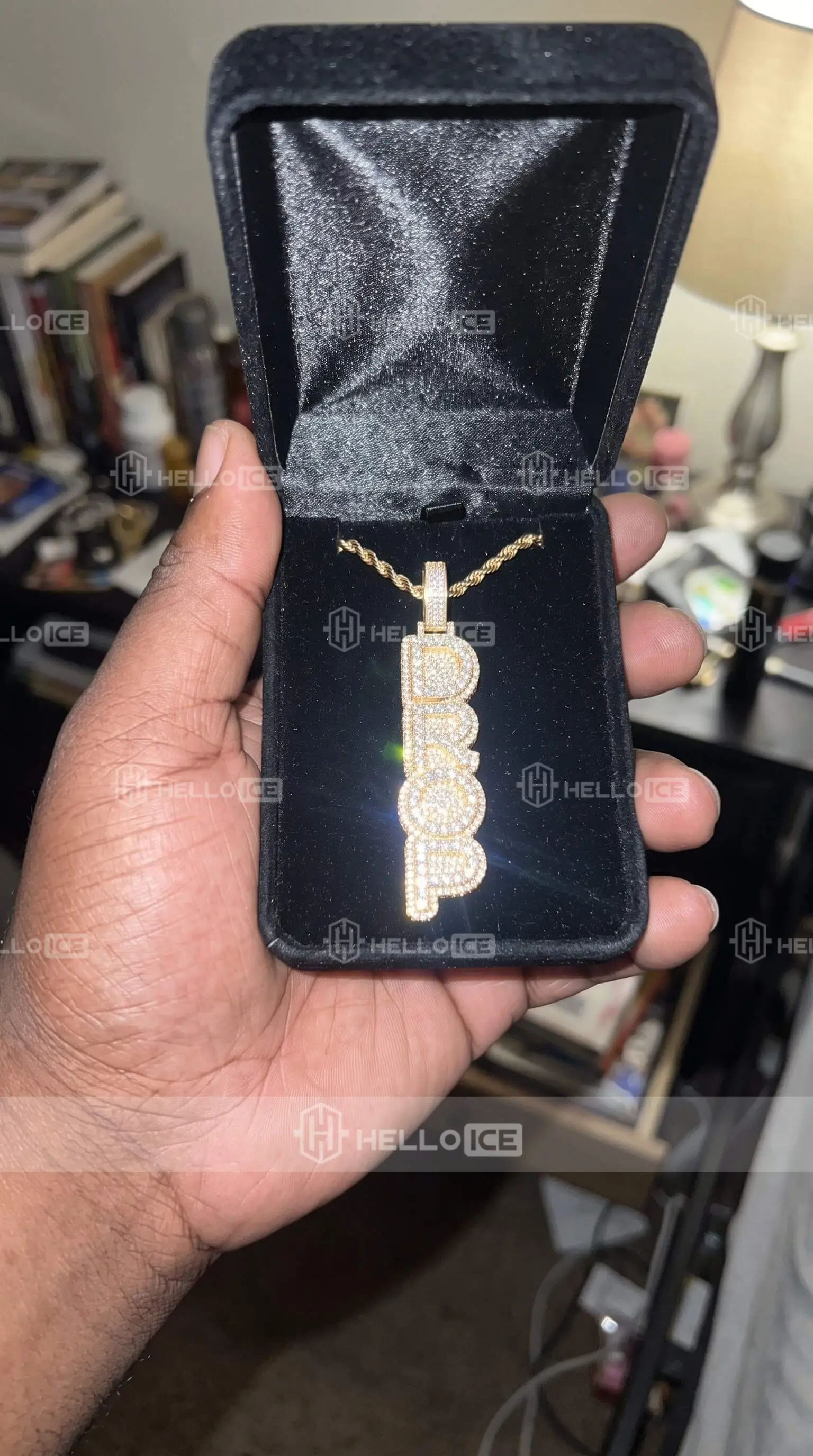 Helloice Review Image