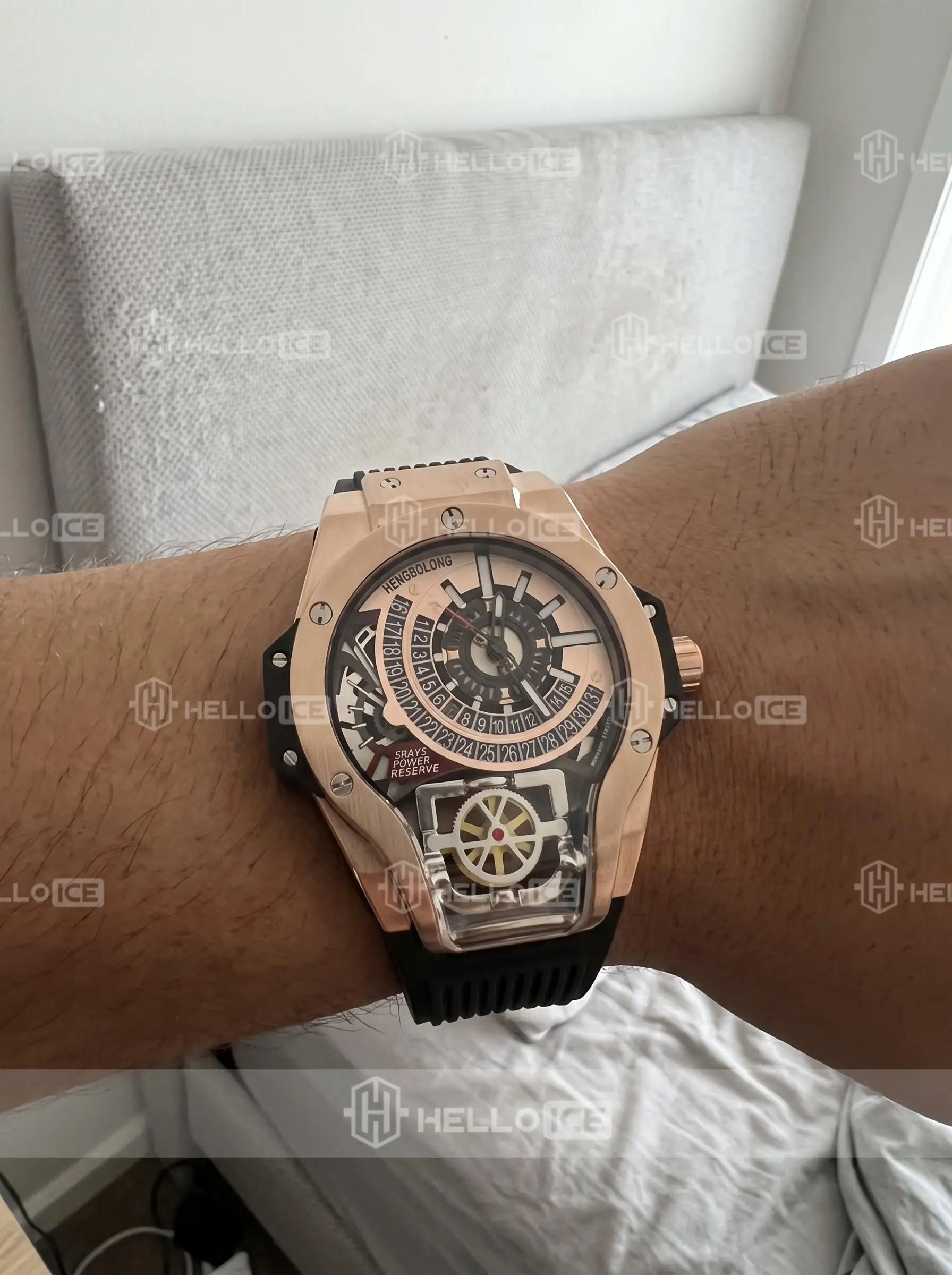Helloice Review Image