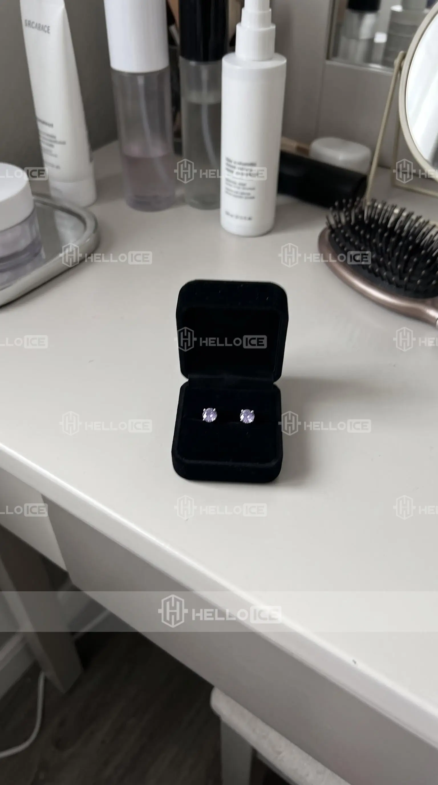 Helloice Review Image