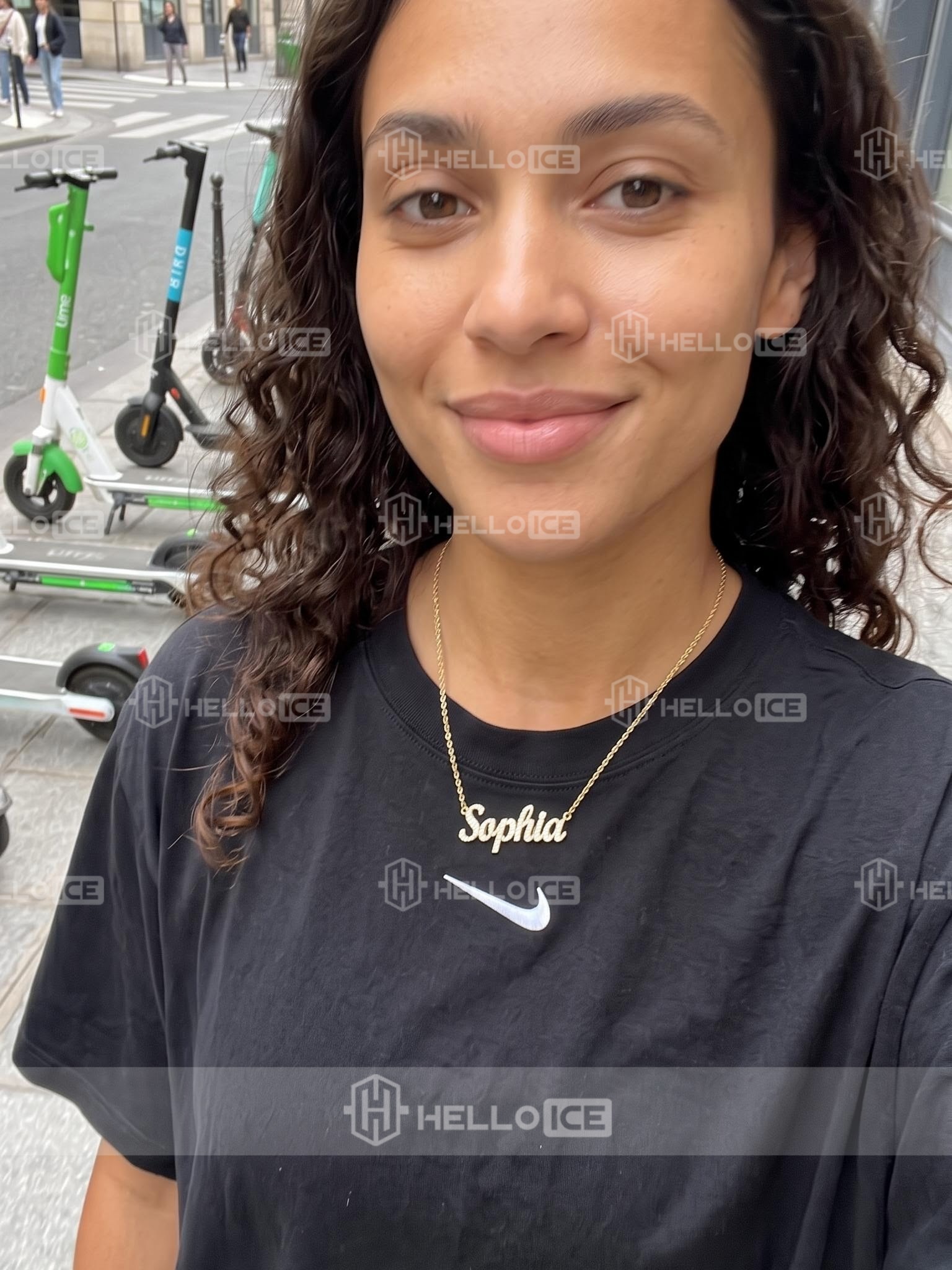 Helloice Review Image