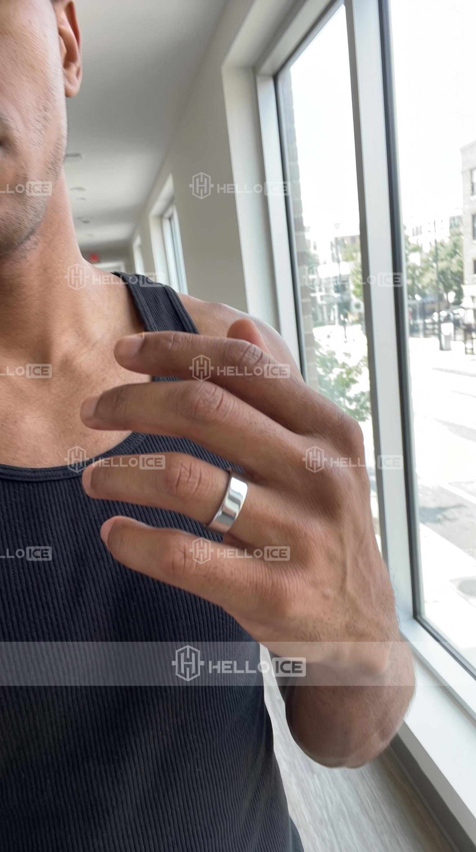 Helloice Review Image