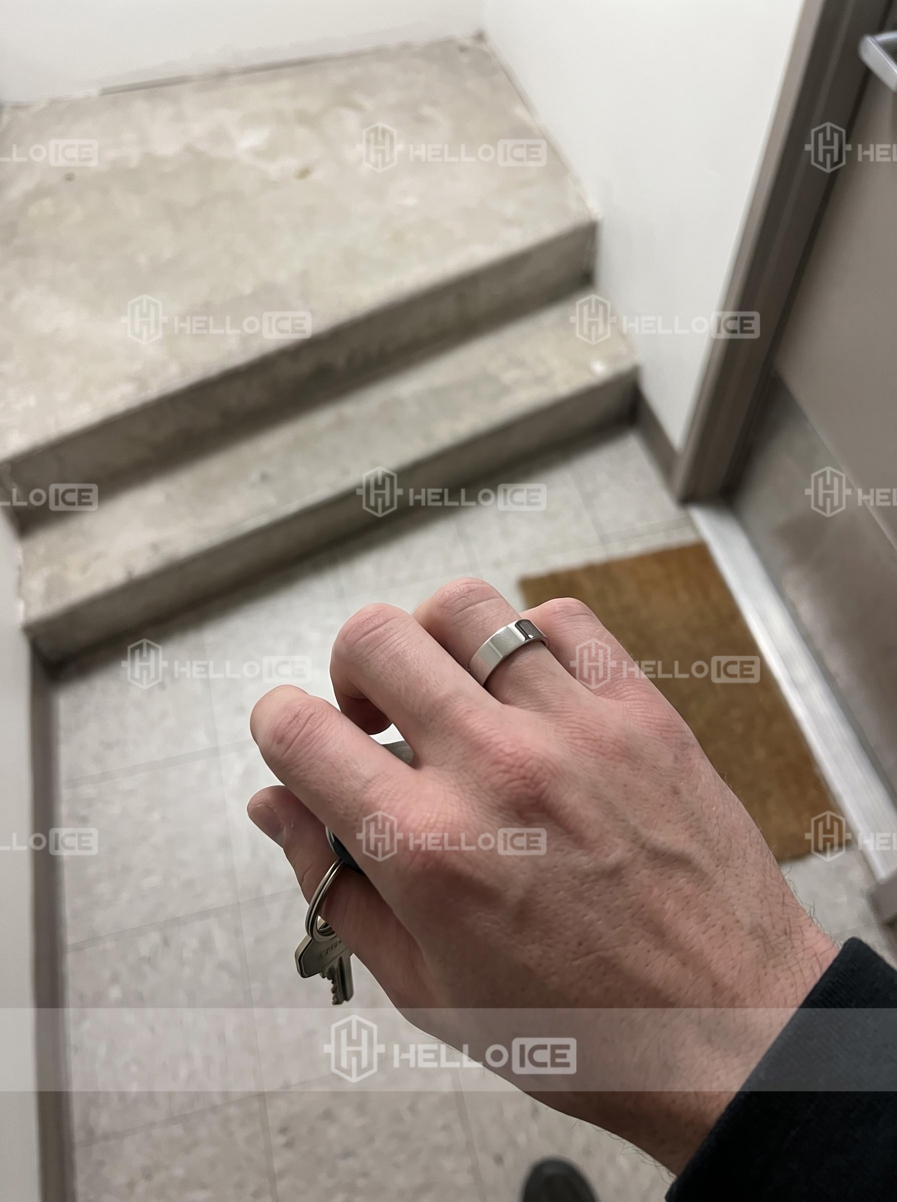 Helloice Review Image