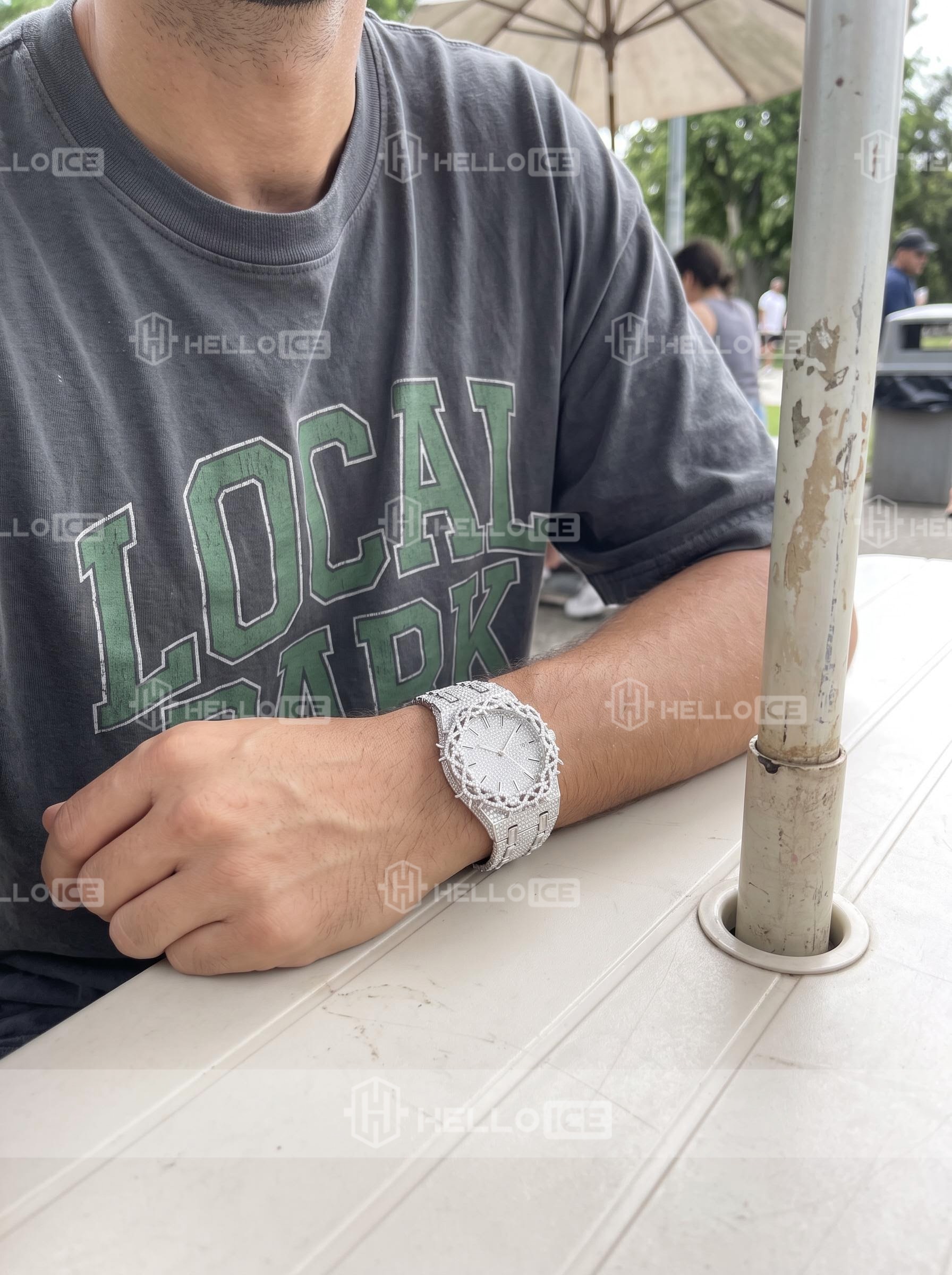 Helloice Review Image