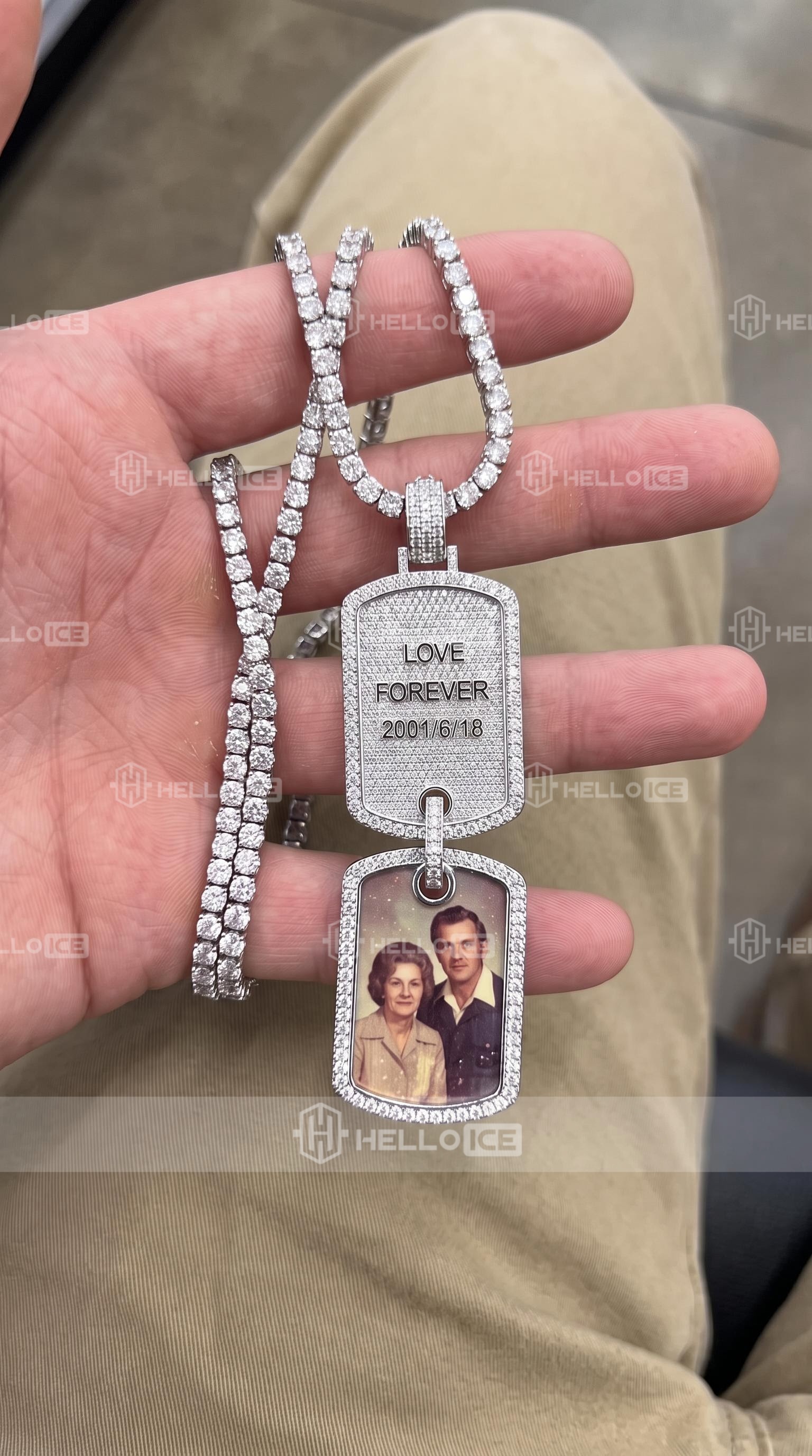 Helloice Review Image