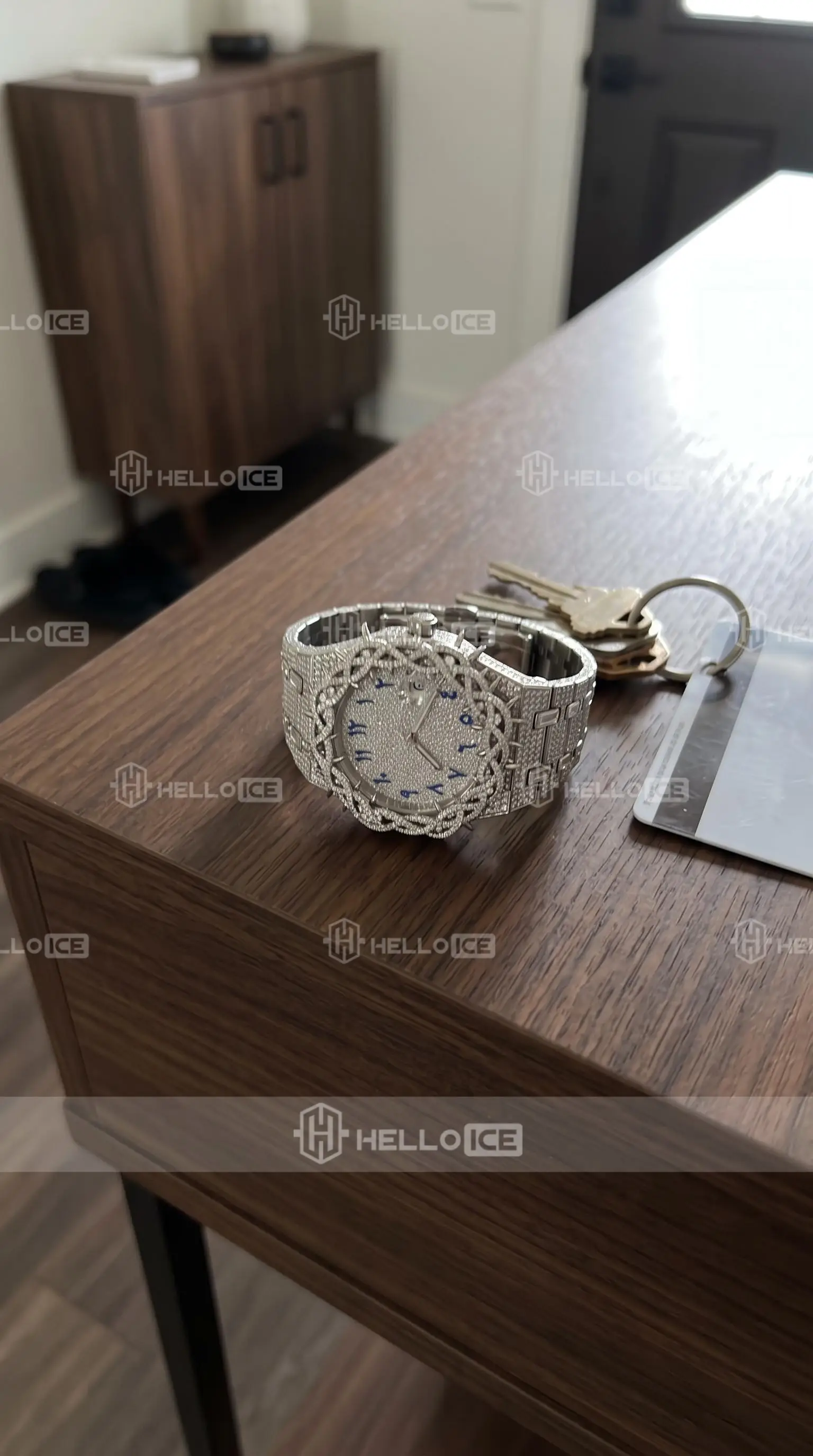 Helloice Review Image