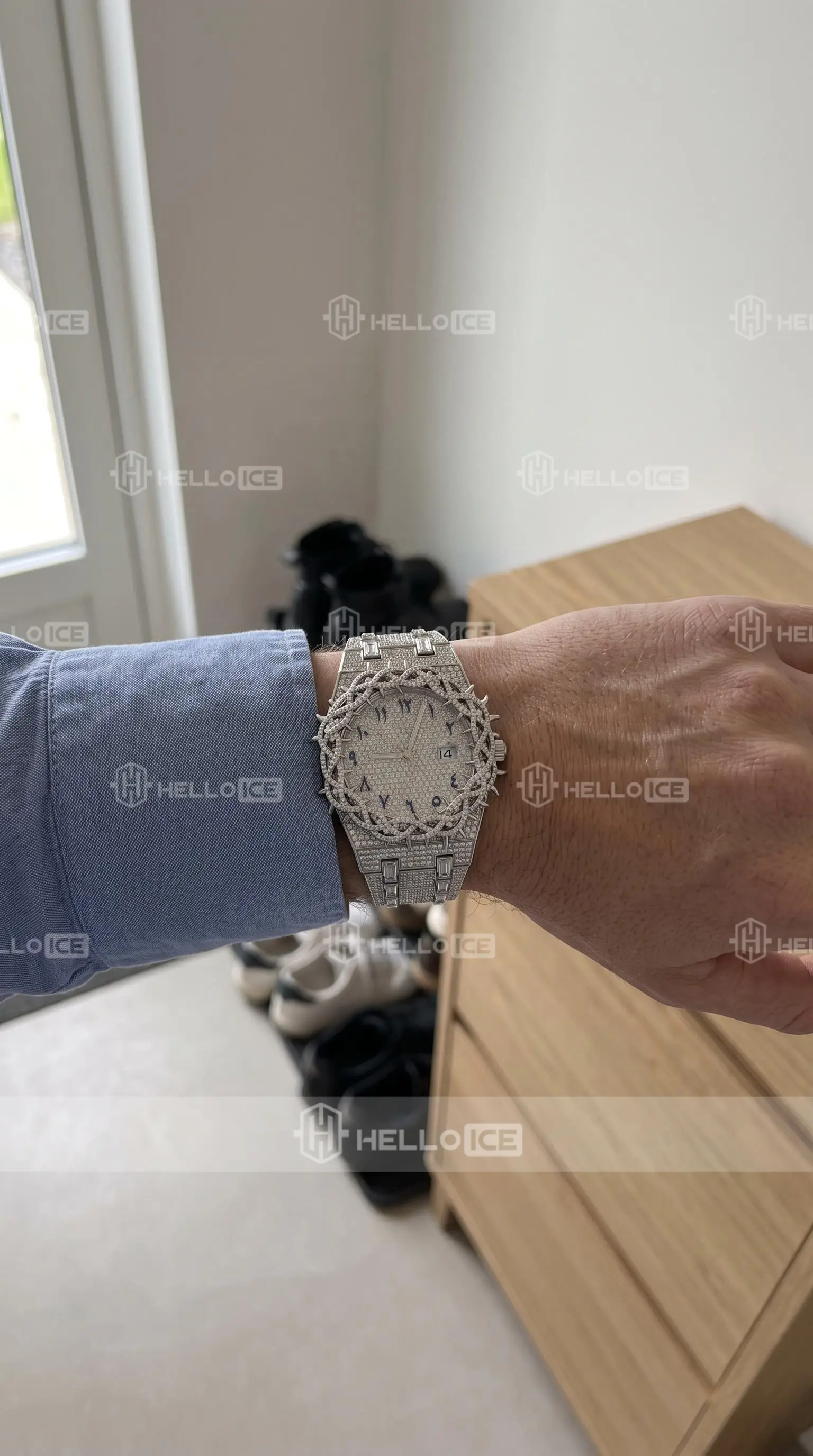 Helloice Review Image