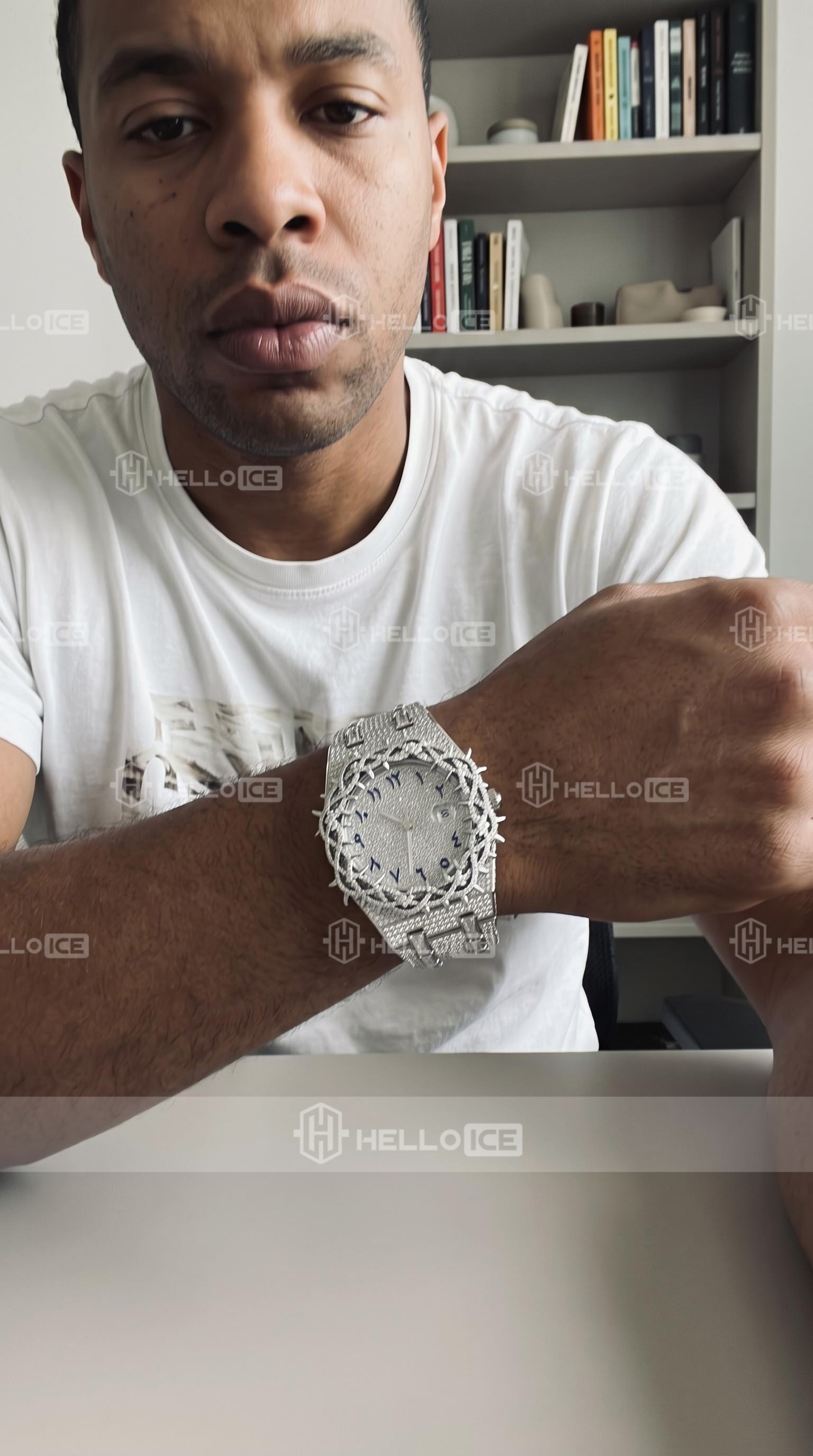 Helloice Review Image