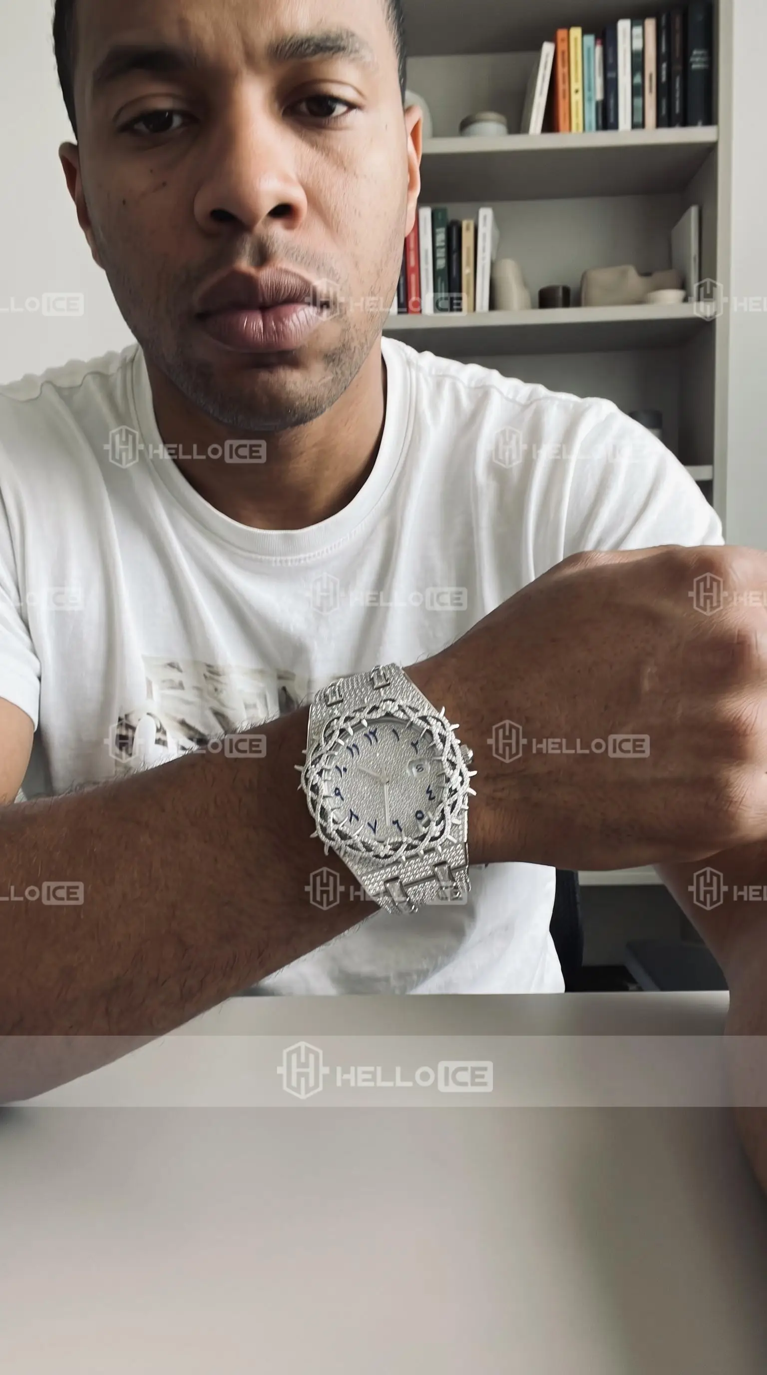 Helloice Review Image