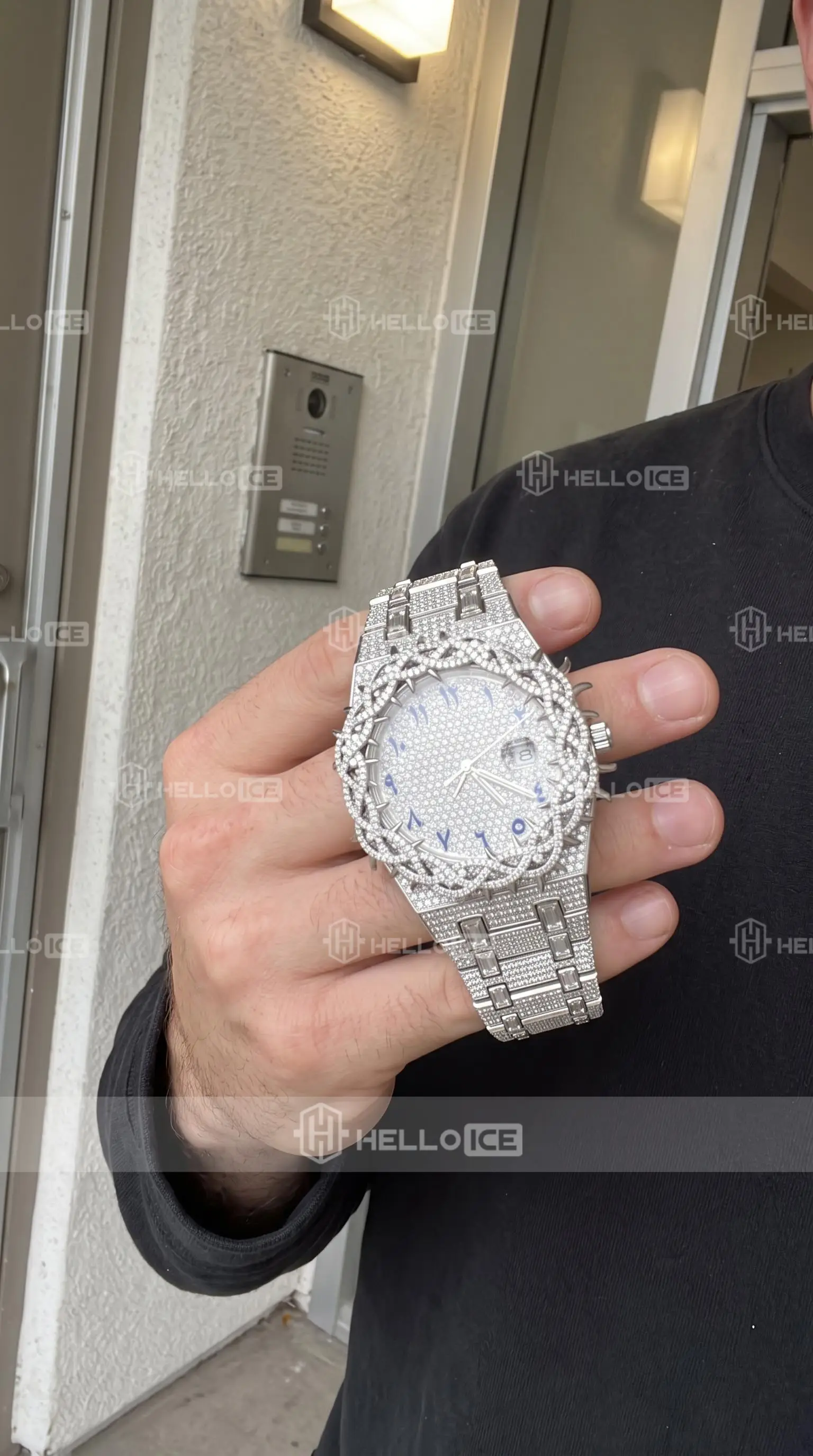 Helloice Review Image