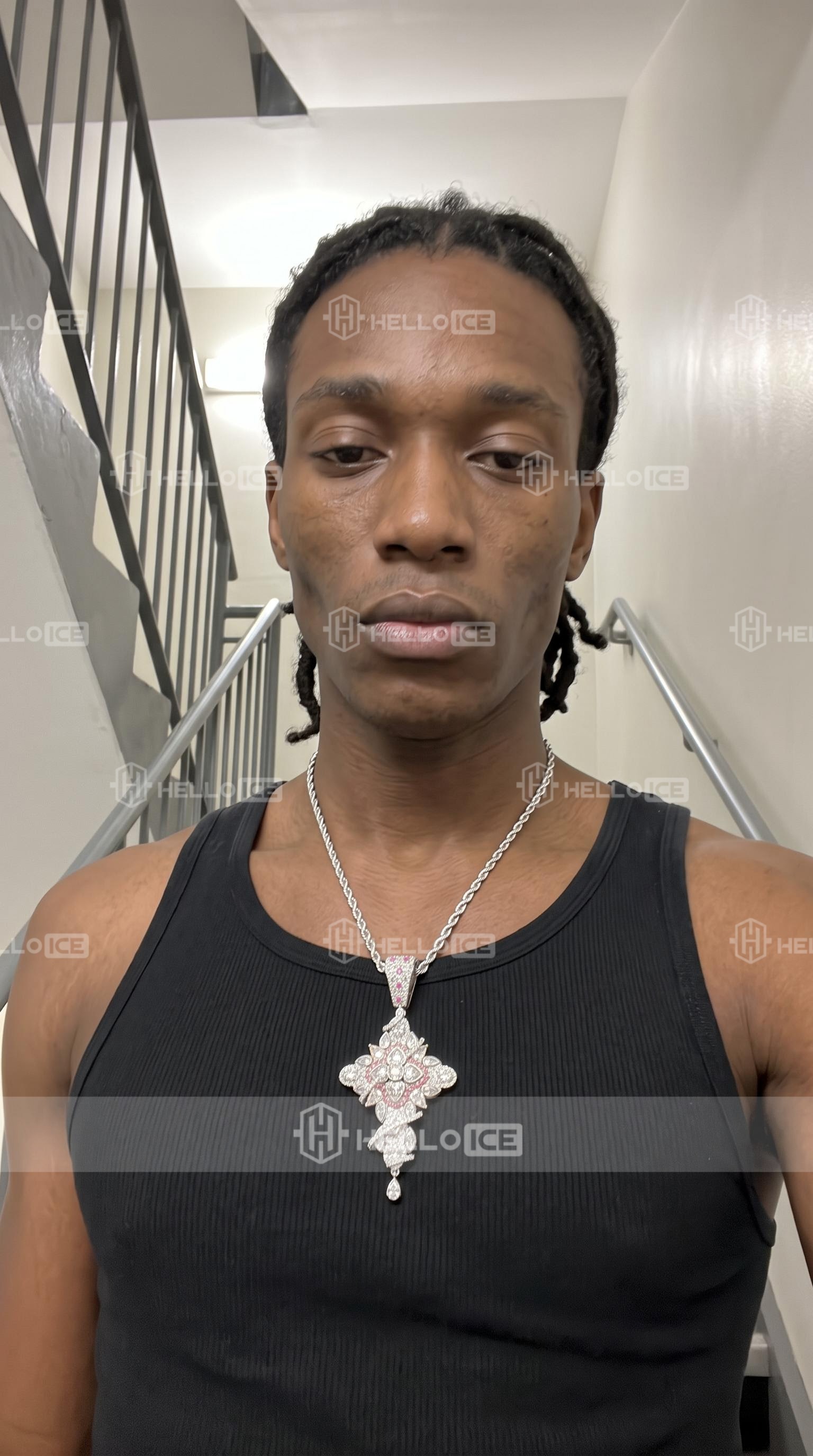 Helloice Review Image