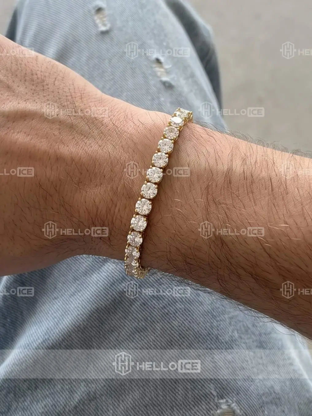 Helloice Review Image