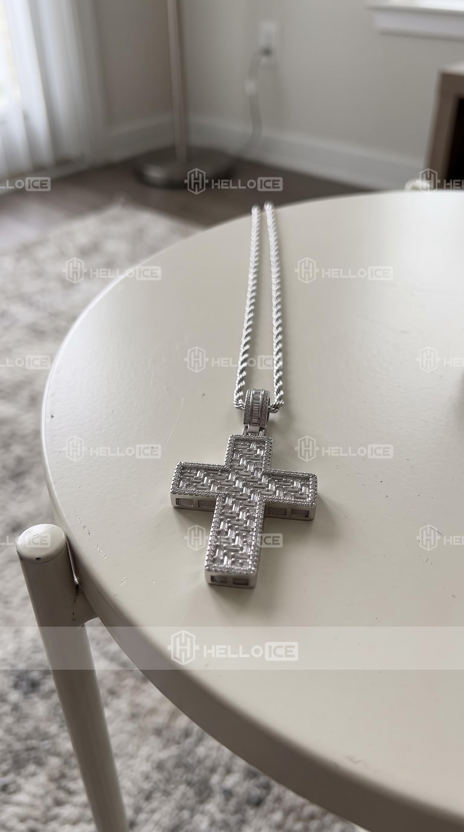 Helloice Review Image